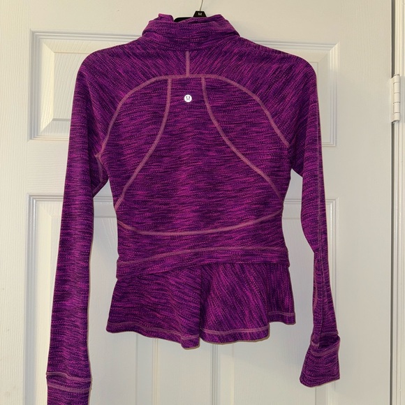 Lululemon Hustle in Your Bustle Jacket! - Picture 6 of 6